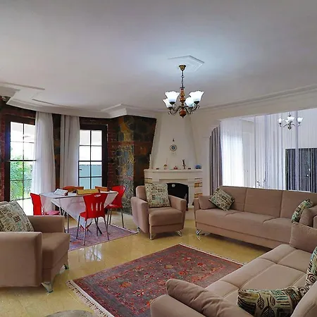 Villa Simba - Near Calis Beach With Garden & Pool *